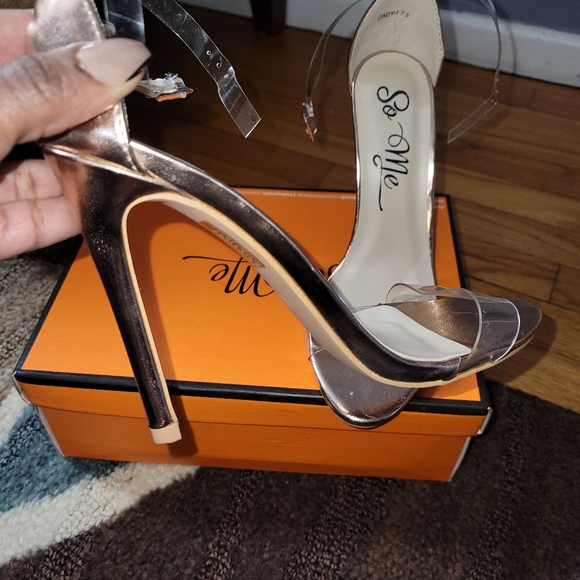 Heels - Picture 2 of 3